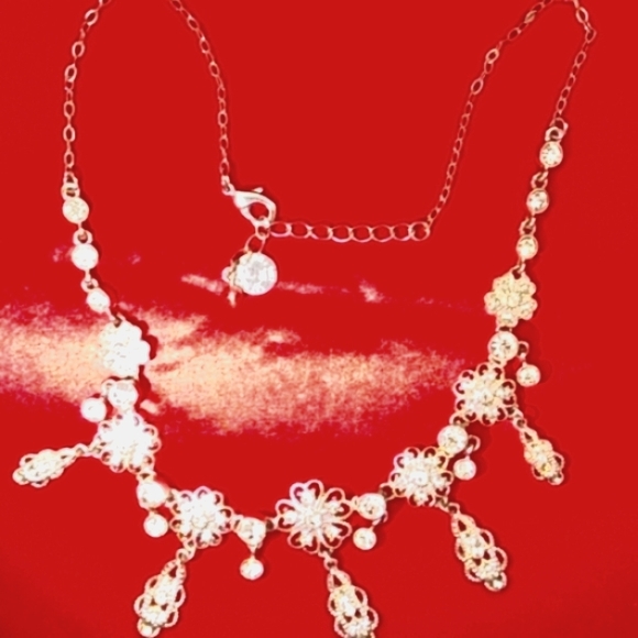 Claiborne Drape Tiered Vintage 20" - Picture 2 of 5